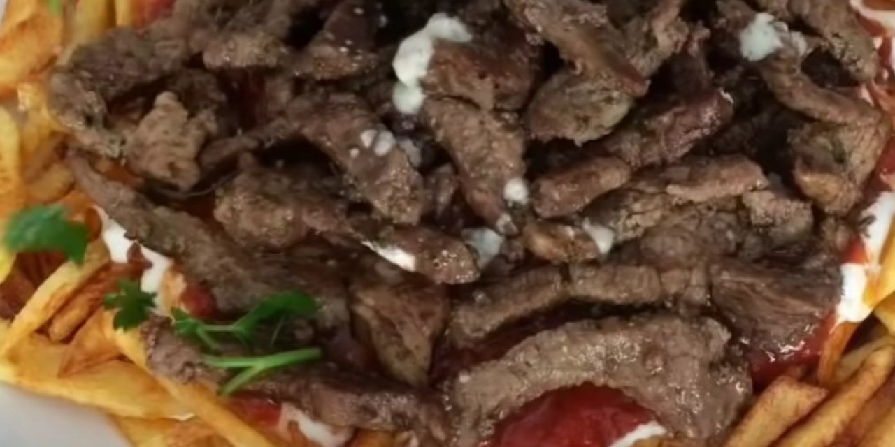 Püf noktasıyla lokum gibi pişen Çökertme Kebabı Tarifi