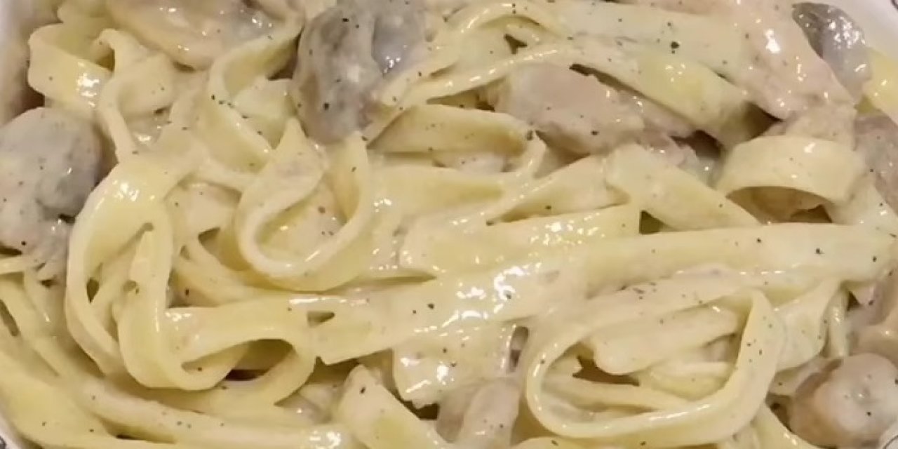 İtalyan Makarnası Sevenler için Lezzetine hayran bırakan Alfredo Fettucine Tarifi!