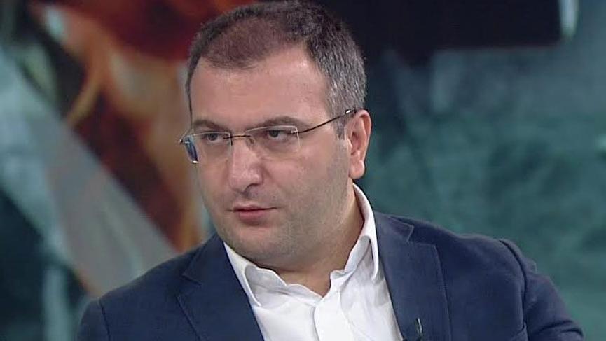 Benzin Yüzde 100 Zamlanırken Kimsenin Maaşı Yüzde Yüz Artmadı Diyen Cem Küçük, AKP'yi Eleştirdi!