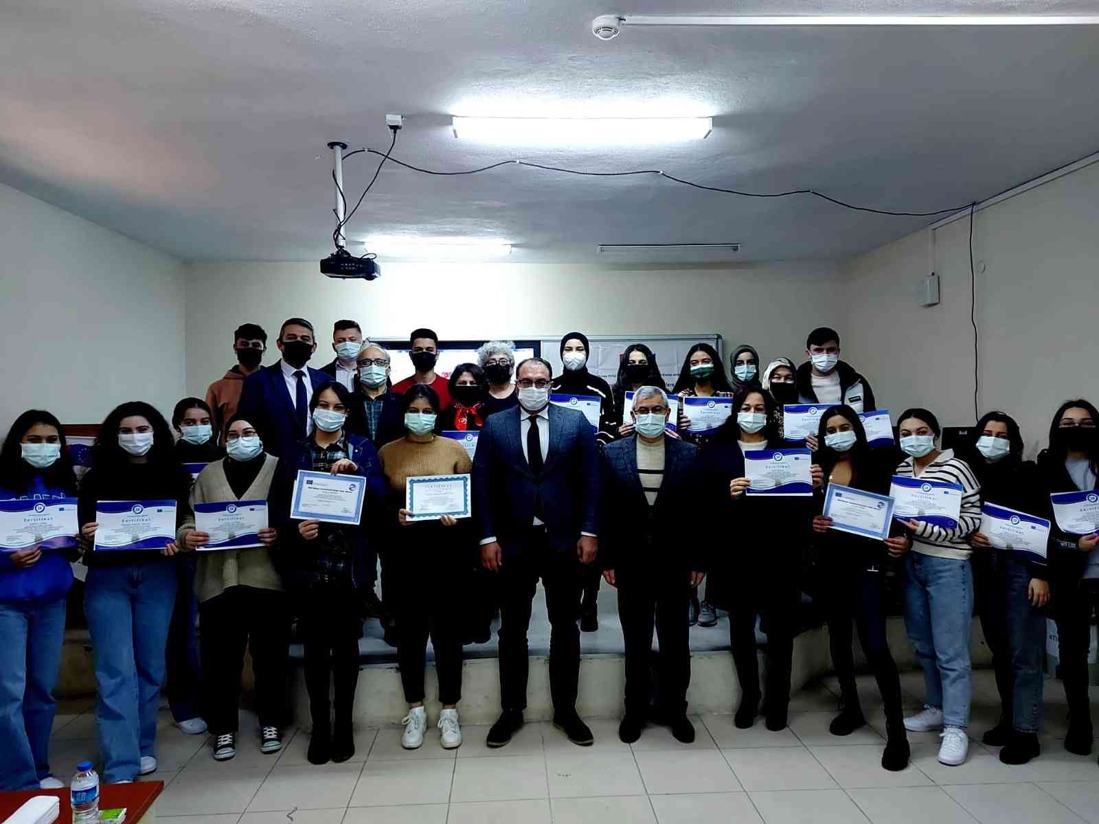 Almanya’da Staj Yapan Sarıgöllü Öğrencilerin Sertifikaları Verildi