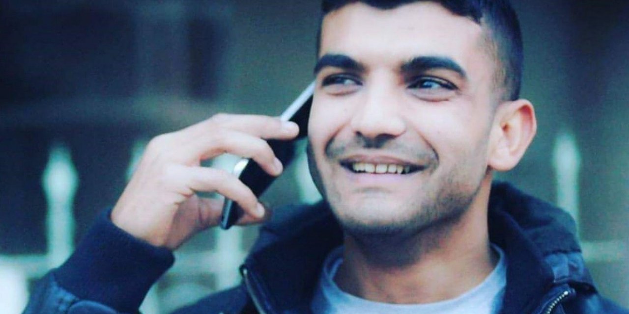 İzmir'in Bergama ilçesinde Motosiklet Sürücüsü Bahadır Kocabıyık Hayatını Kaybetti