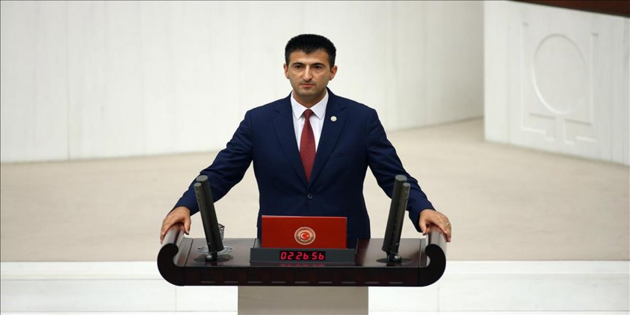 Teğmen Çelebi , Önce Görevinden Ayrılmıştı Şimdi de Memleket Partisi'nden İstifa Etti