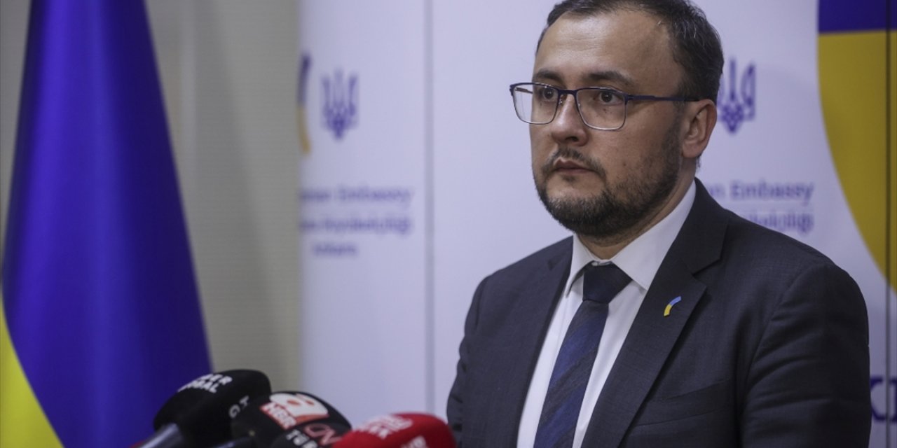 Ukrayna'nın Ankara Büyükelçisi Bodnar: Ukrayna Yönetimi Kiev'de! Ülke terk edilmedi