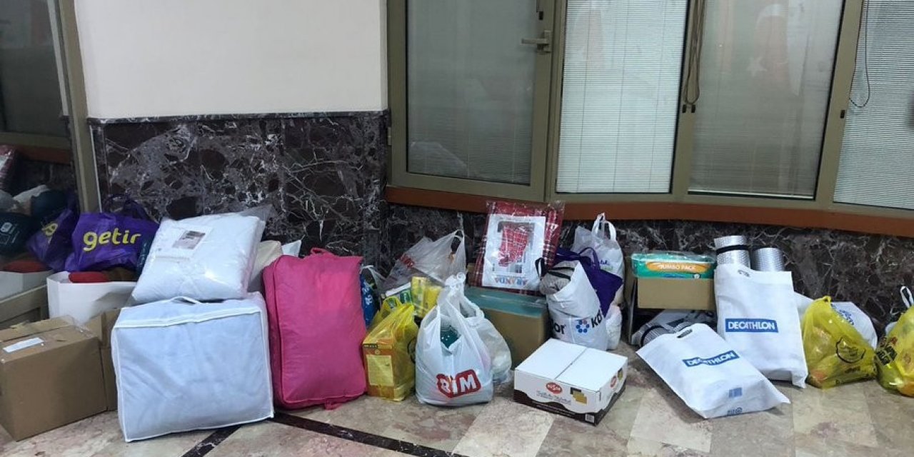 Ankaralı Vatandaşlardan Ukrayna Büyükelçiliğine İnsani Yardım Malzemesi desteği