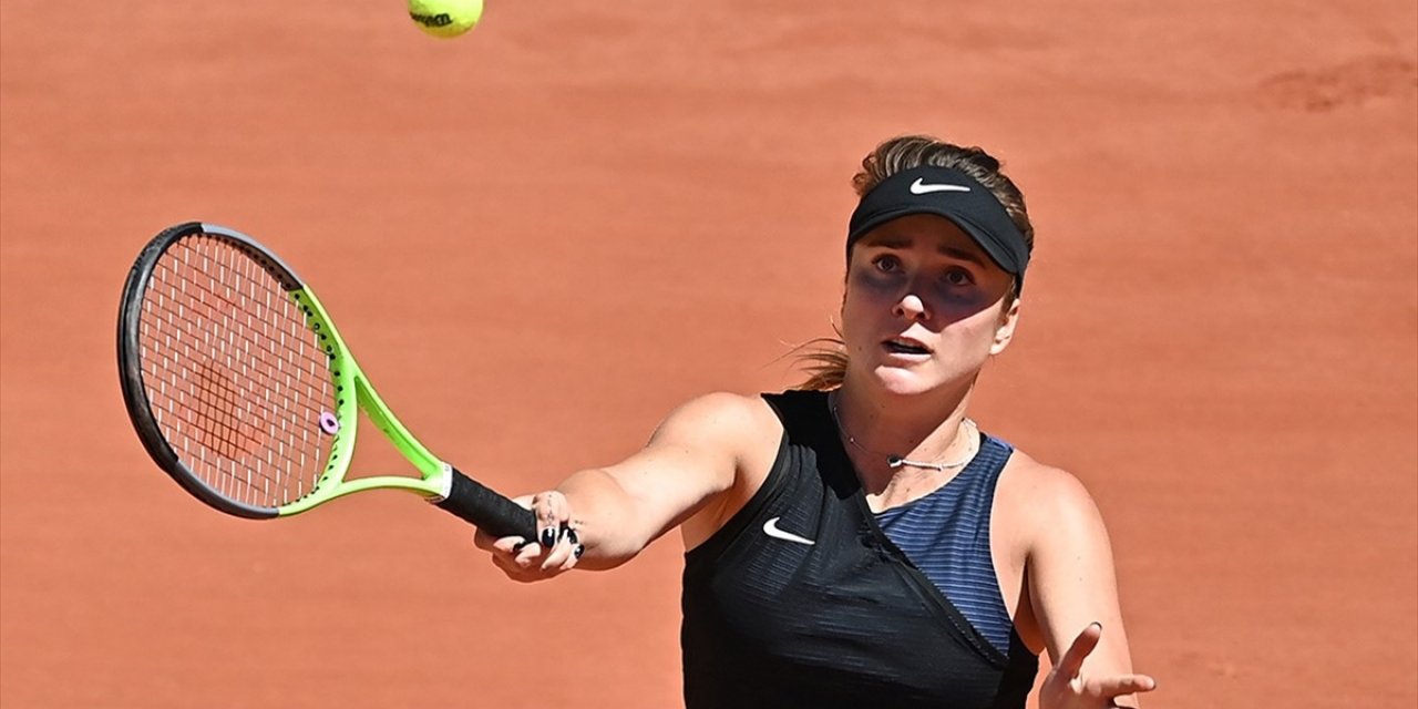 Ünlü Tenisçi Svitolina, Para Ödülünü Ukrayna Ordusuna Bağışlama kararı aldı