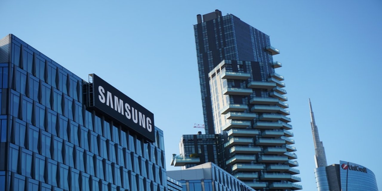 Samsung'un Amiral Gemisi Galaxy S21'de Büyük İndirim, Ucuza Gidiyor