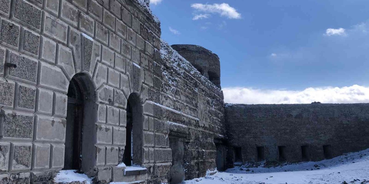Kars’ta bulunan 272 Yıllık Eser Turizme Kazandırılmayı Bekliyor