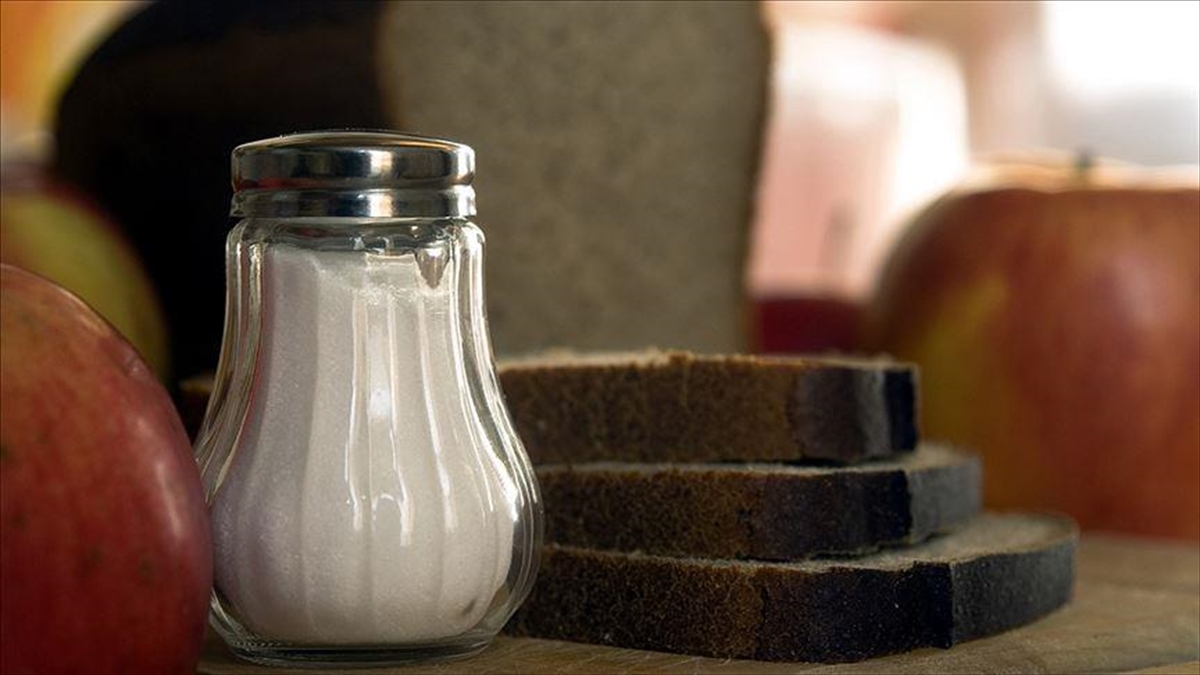 Günlük Bir Çay Kaşığından Fazla Tuz Tüketimi Böbrekleri Bitiriyor