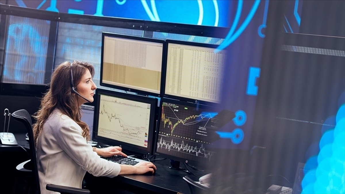 Yurt İçi Piyasalar, Merkez Bankası'nın Açıklayacağı Enflasyon Raporunu Bekliyor
