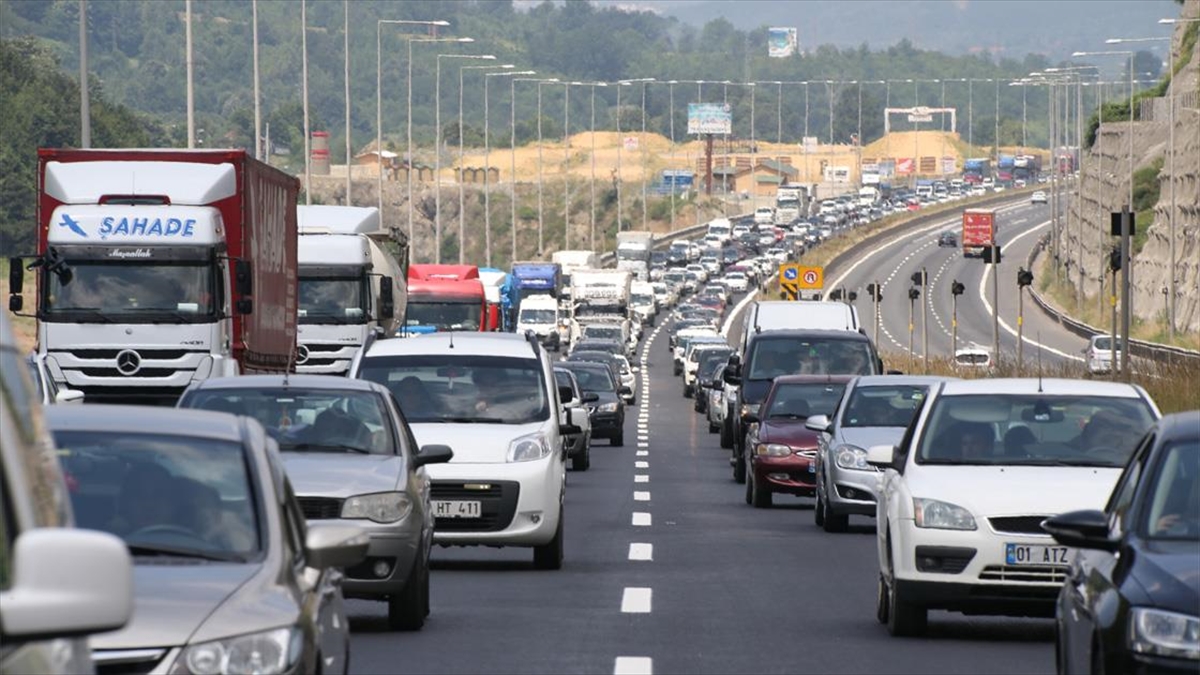 Bayram Tatilinde Yola Çıkacak Sürücüleri İlgilendiren Uyarı