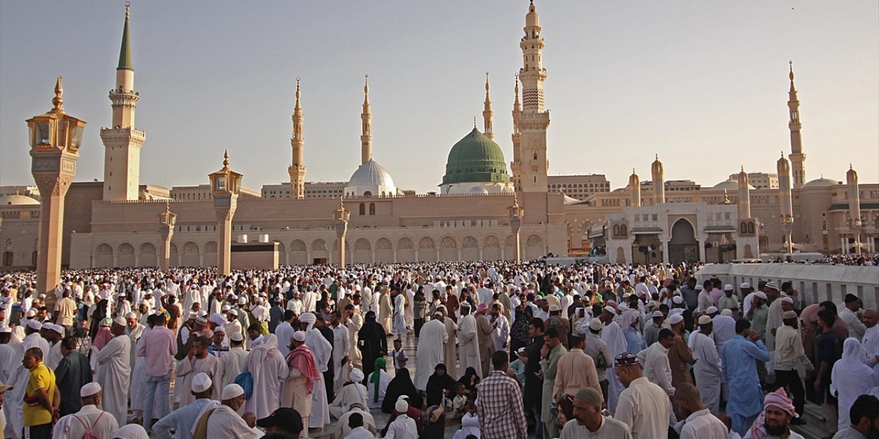Suudi Arabistan Yüksek Mahkemesi Ramazan Bayramı'nın Kutlanacağı Günü Açıkladı