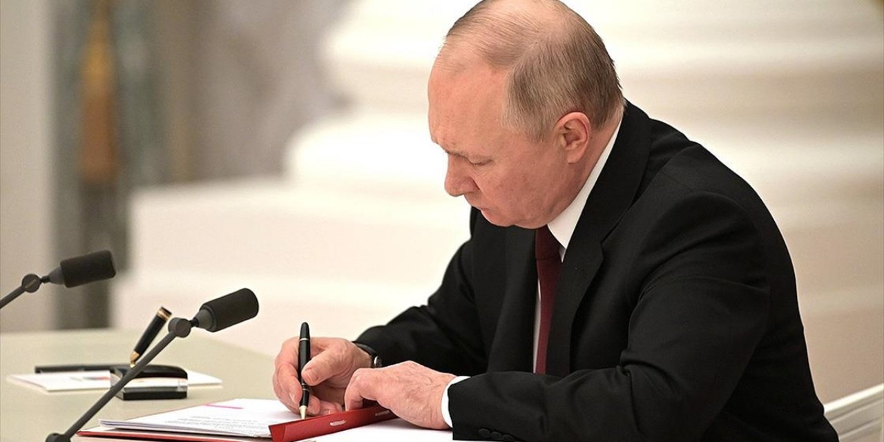 Putin, 'Dostane Olmayan' Ülkelere Ham Madde İhracatını Yasakladı