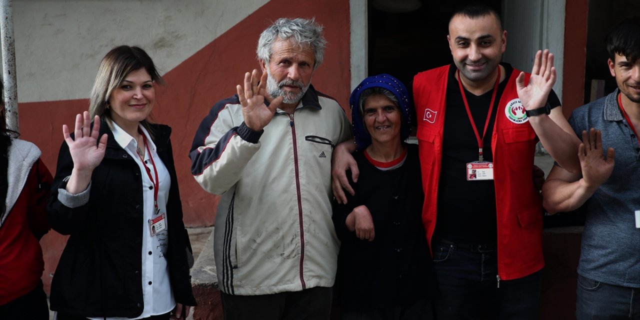 Hayırseverler Engelli Çifti Unutmadı, Bayramda Yeni Eşyalarıyla Buluşturdu