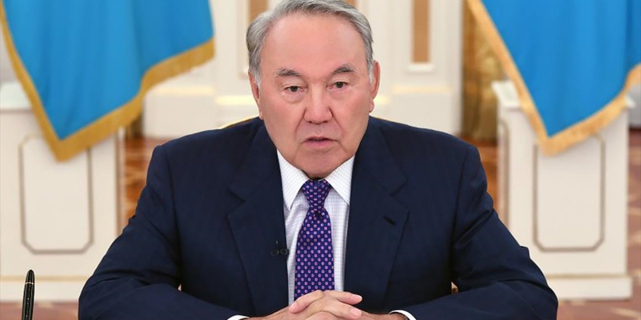 Nursultan Nazarbayev, Kazakistan Anayasası'ndan Çıkarılıyor