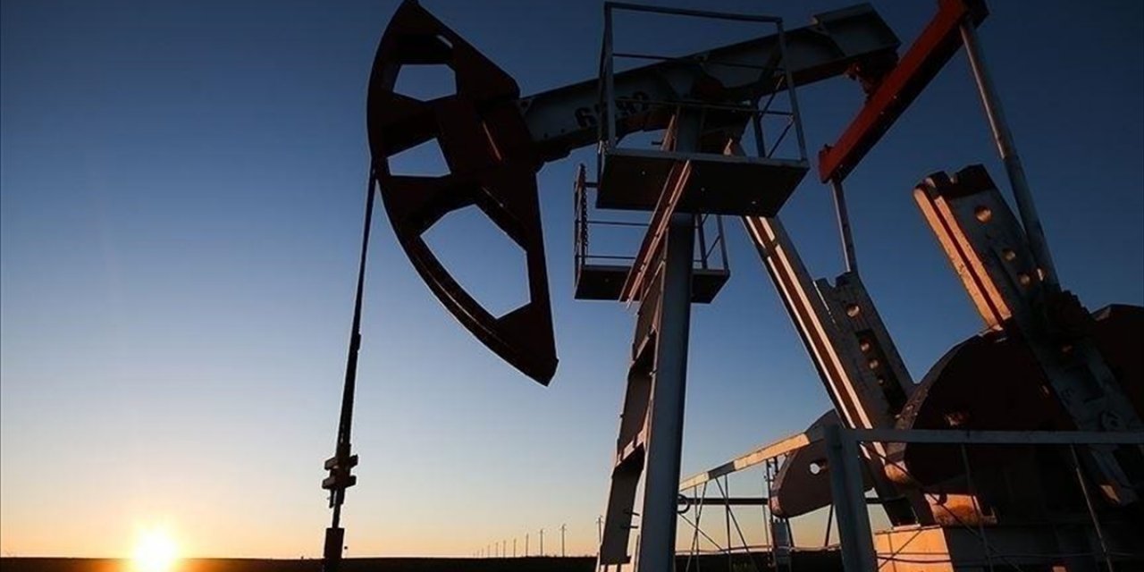 Brent Petrolün Varil Fiyatı Yüzde 4 Arttı