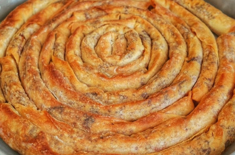 Börek yaparken yufkanın dağılmaması için bilmeniz gereken hazırlama tekniği