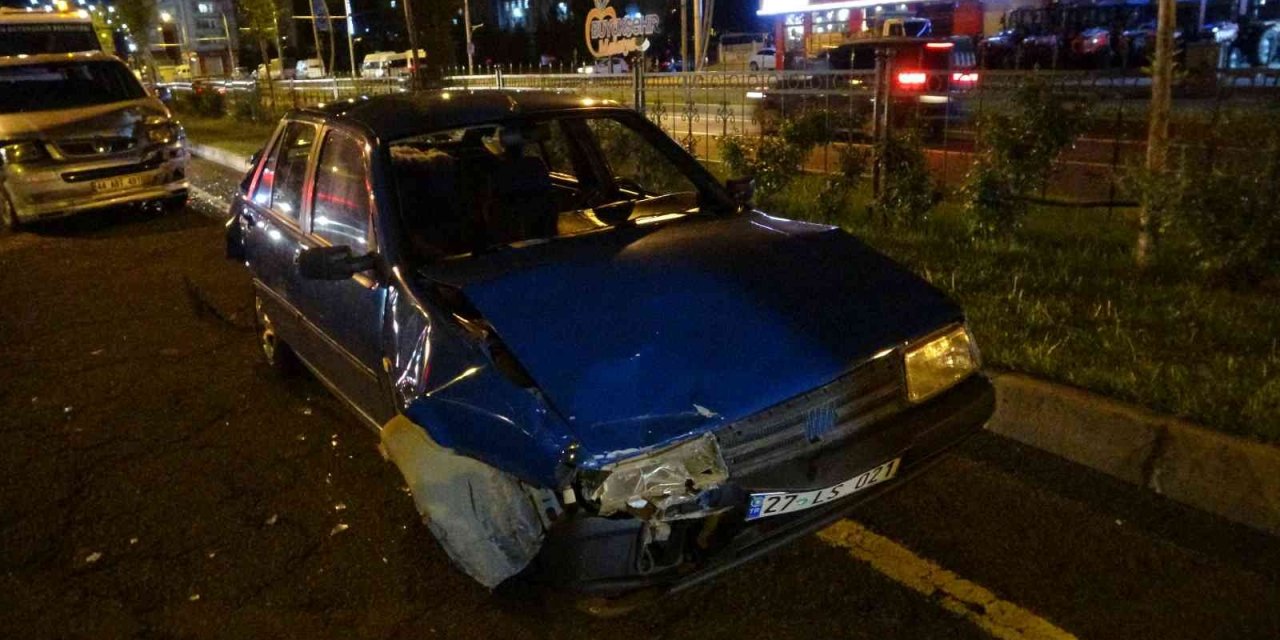 Malatya’da Zincirleme Kaza, 4 Araç Birbirine Girdi
