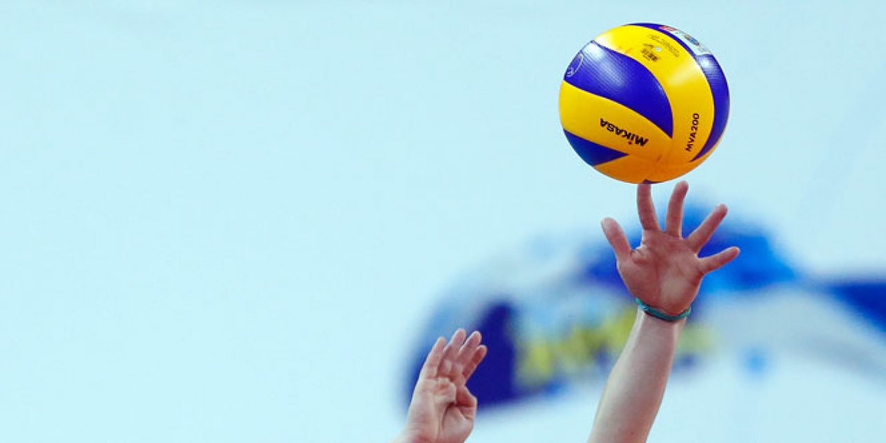 Sultanlar Ligi'nde VakıfBank, Fenerbahçe'yi 3-2 Yendi