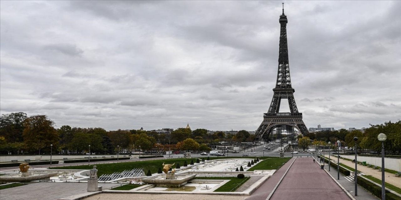 Türkiye'nin Paris Başkonsolosluğu’na El Yapımı Bomba Atıldı