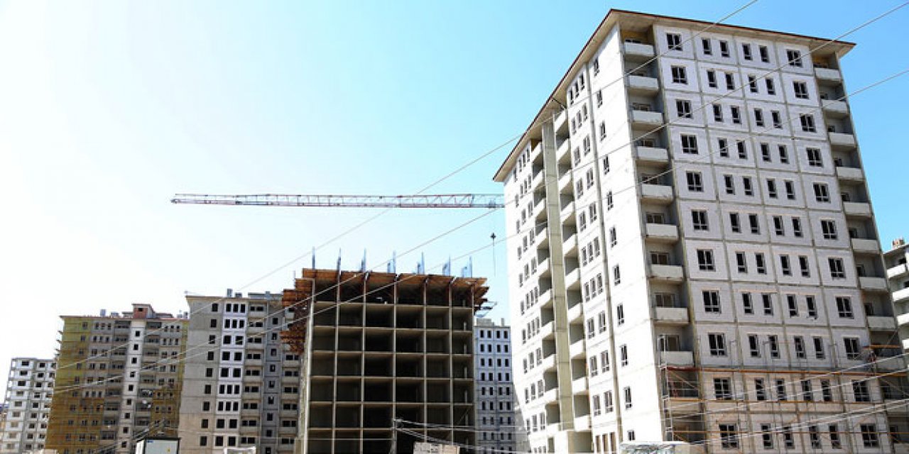 Yabancıların Vatandaşlık Alabilmesini Kolaylaştıran Bazı Yönetmelikler Resmi Gazete’de Yayımlandı
