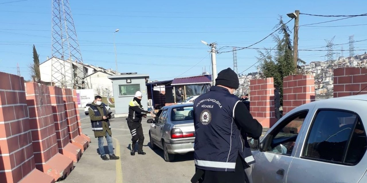 Sakarya’da Huzur Operasyonu: 54 Kaçak Göçmen Yakalandı
