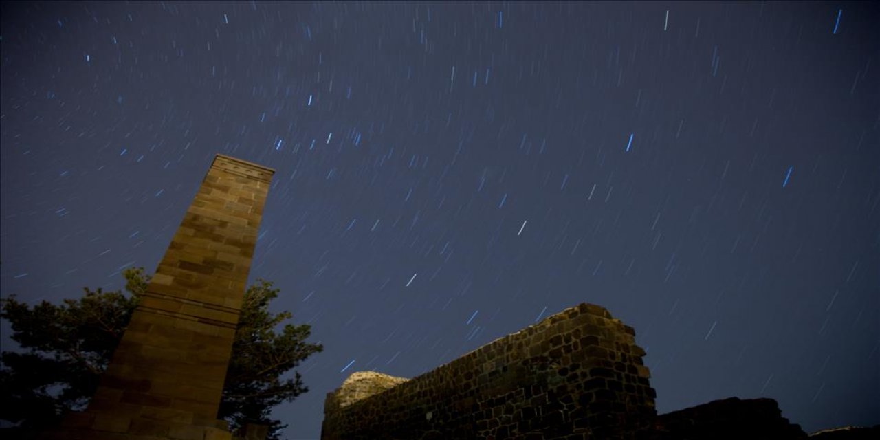 Sosyal Medyayı Sallayan 'Meteor Düştüğü' İddiası Yalova'da Görüntülendi