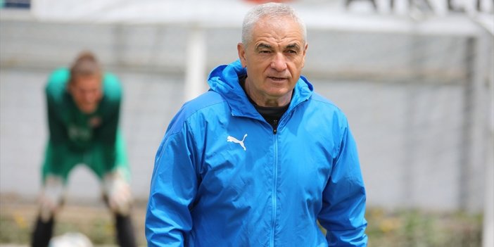 Sivasspor Teknik Direktörü Çalımbay'dan Destek Mesajı: 'Kupayı Almak İstiyoruz'
