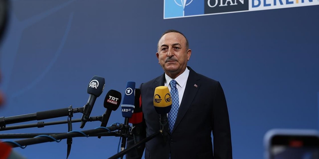 Çavuşoğlu, Finlandiya ve İsveç'i Neden NATO'da İstemediklerini Açıkladı: YPG/PKK'yi Destekliyorlar