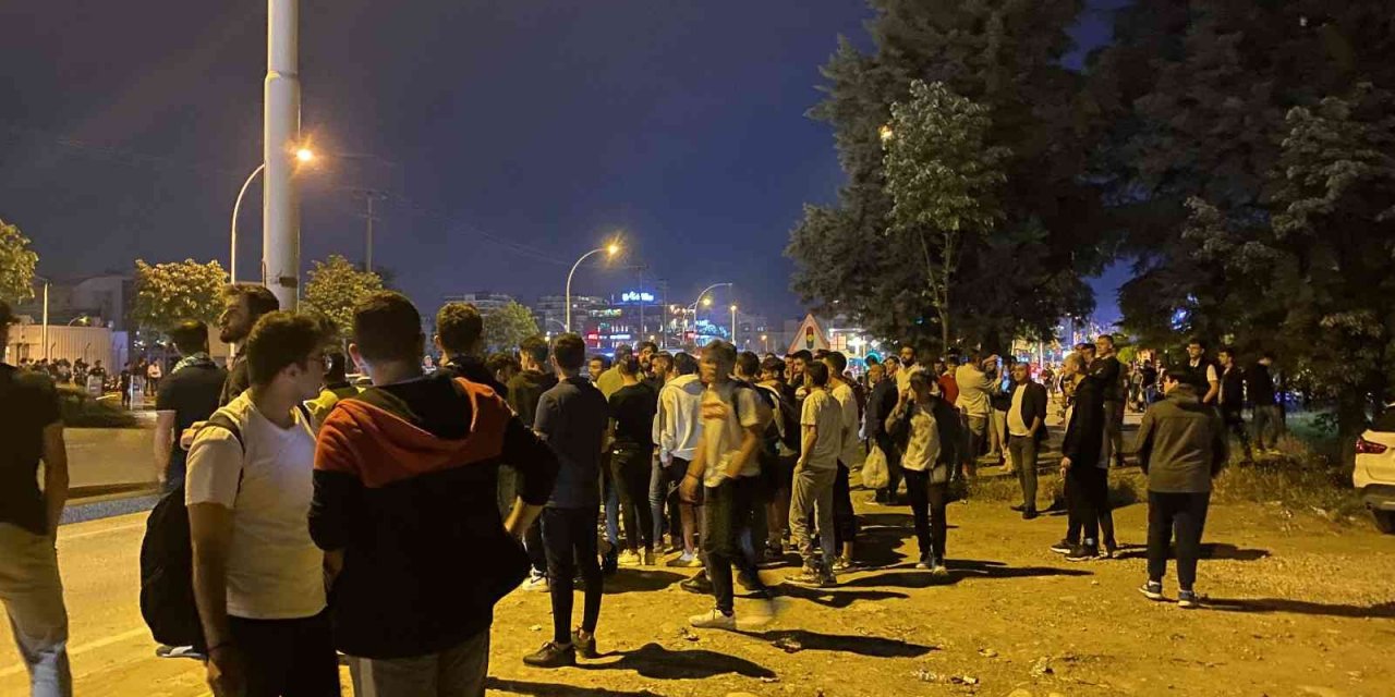 Bursasporlu Taraftarlar Yönetime Tepkili