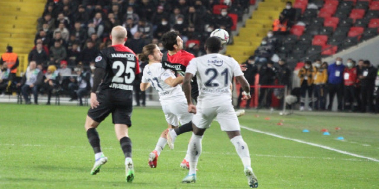 Spor Toto Süper Lig’in 38. Hafta Hakemleri Açıklandı