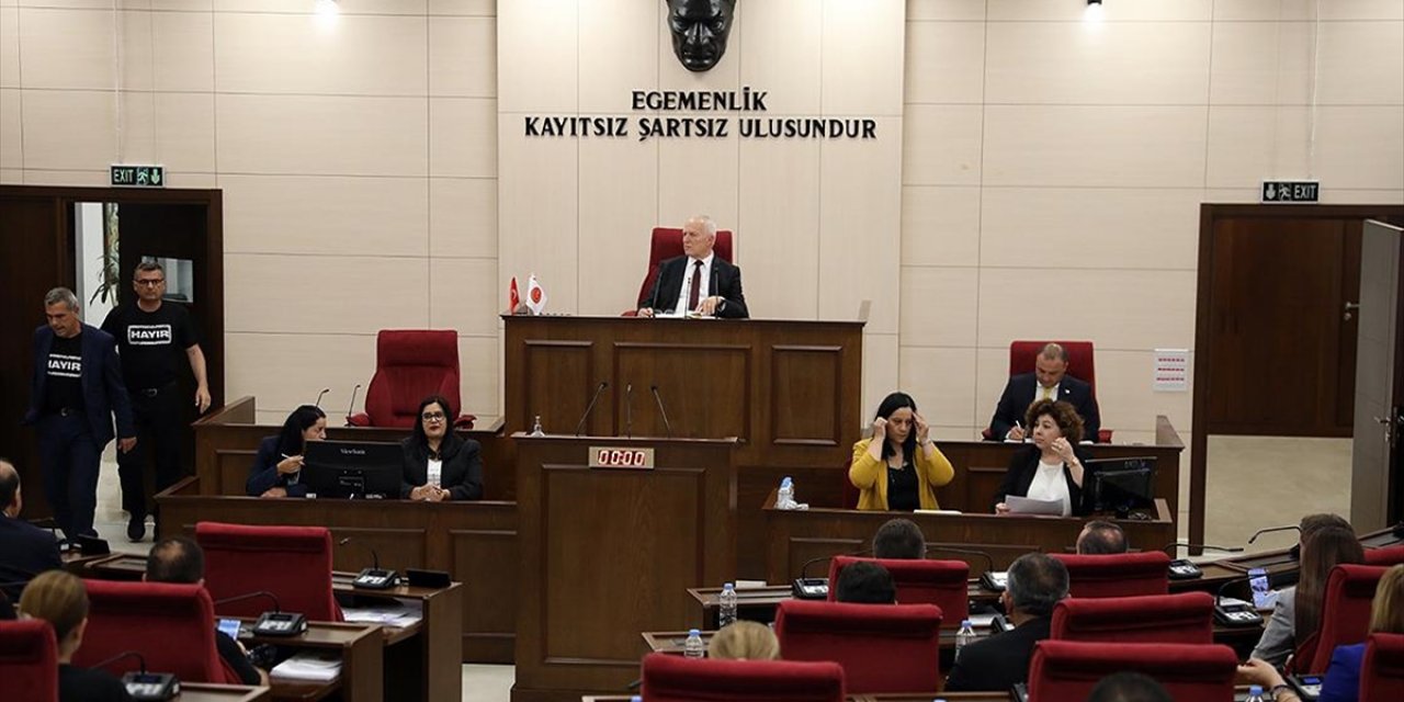 KKTC'de Üçlü Koalisyon Meclisten Güvenoyu Aldı