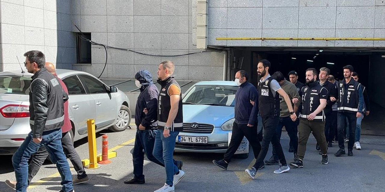 İstanbul, Kadıköy Belediyesinde Rüşvet Operasyonu: 54 Kişi Gözaltına Alındı