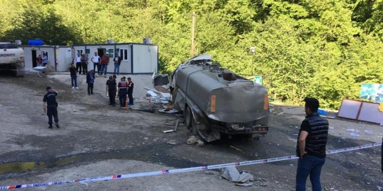 Rize'deki Taş Ocağında Meydana Gelen Kazada Hayatını Kaybedenlerin Sayısı 2'ye Yükseldi