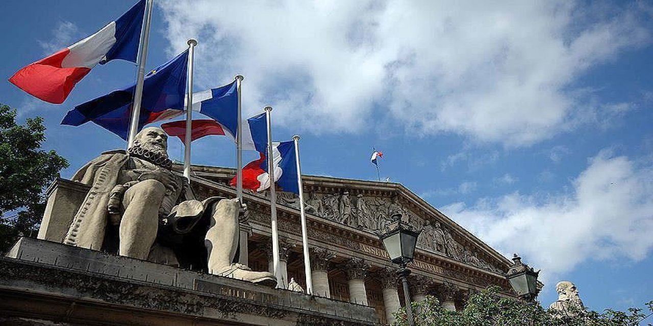 Fransa Cumhurbaşkanı Macron'dan Yeni Hükümete Onay