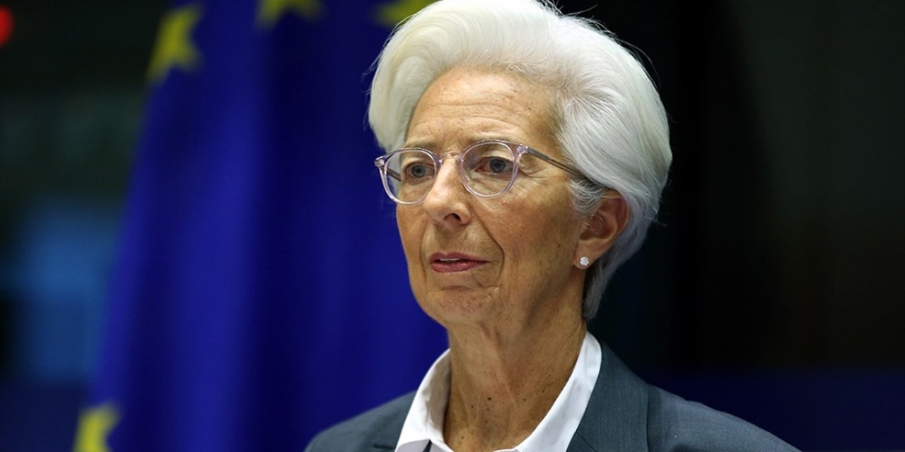Avrupa Merkez Bankası'ndan 'Faiz Artırımı' Sinyali