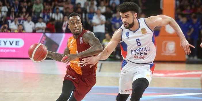 Anadolu Efes ile Galatasaray Nef İkinci Kez Karşı Karşıya Gelecek