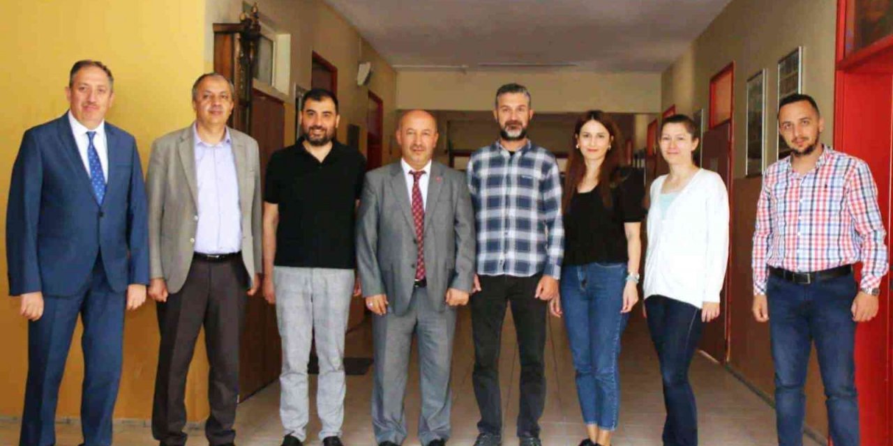 Müdür Başyiğit, Kitap Yazma Komisyonunu Ziyaret Etti
