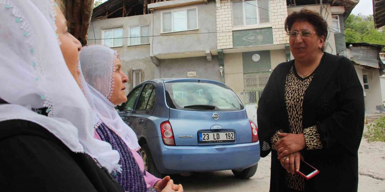 Hayalini Gerçekleştirdi, Gurbetten Dönüp 300 Yıllık Köyün İlk Kadın Muhtarı Oldu