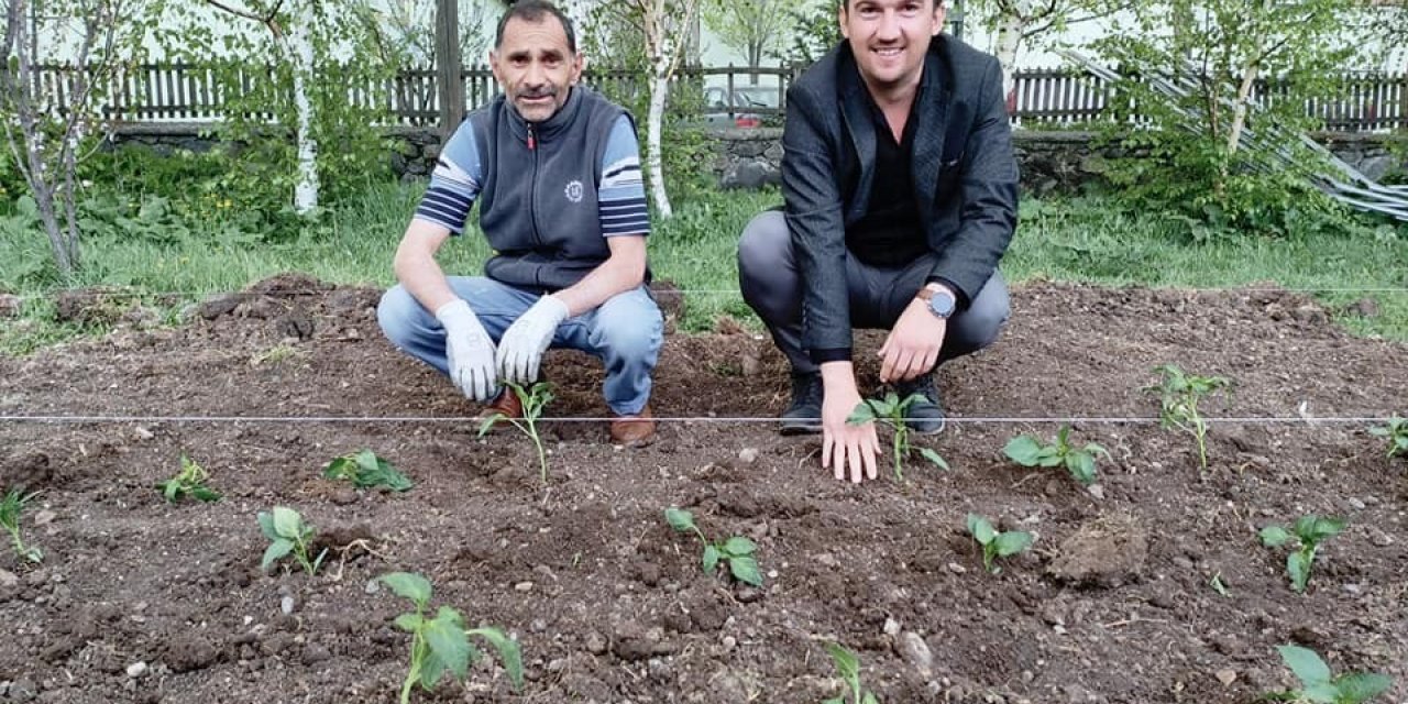 Selim’de Kurulan Seraya İlk Fide Dikildi