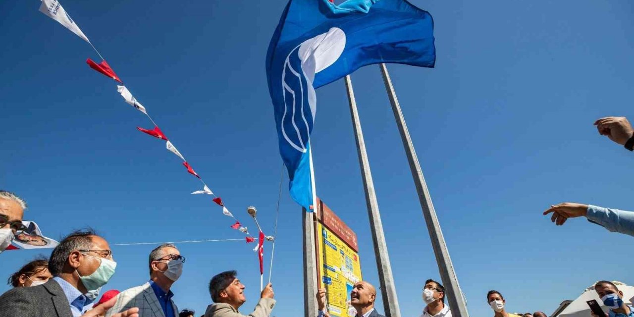 İzmir’e 4 Mavi Bayrak Daha