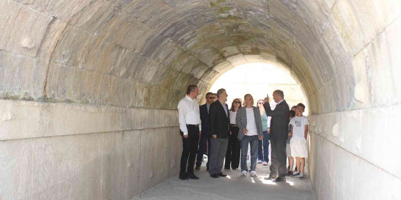Akademisyenler Antik Tiyatroya Hayran Kaldı