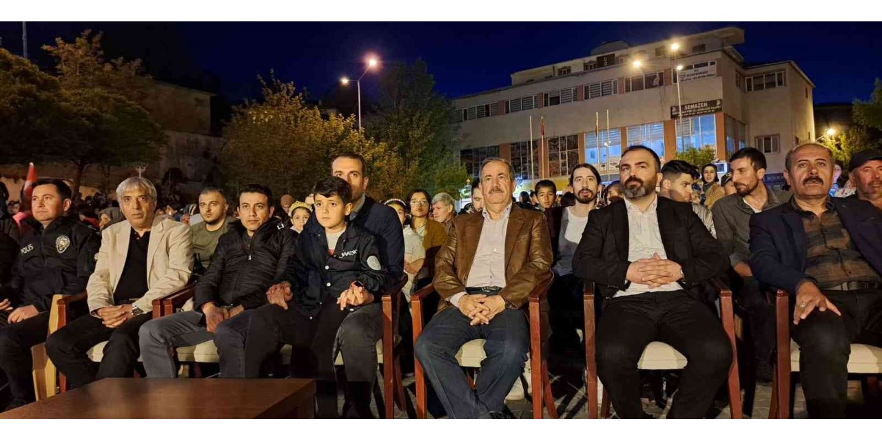 Adilcevaz’da Efeler Ligi’ne Yükselme Kutlaması