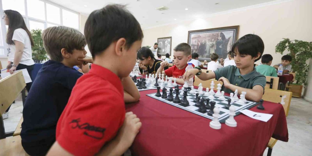Büyükşehir’in Kültür Merkezleri Genç Satranççılar Yetiştiriyor