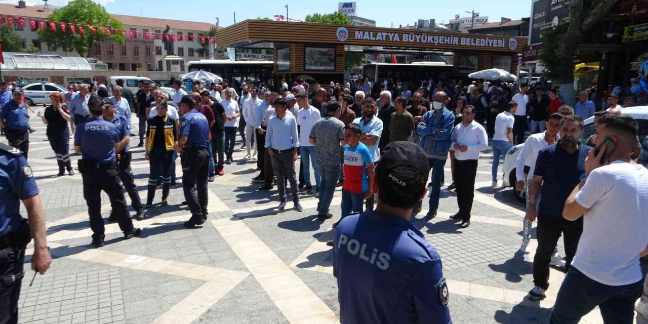 Bankta Ölü Bulunmuştu, Kimliği Belli Oldu