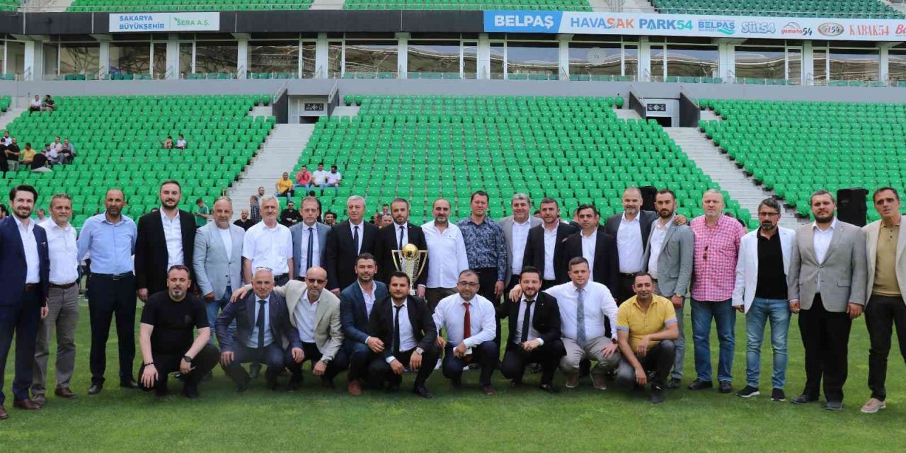 Sakaryaspor’da Tek Aday Olan Cumhur Genç, Yeniden Başkan Seçildi