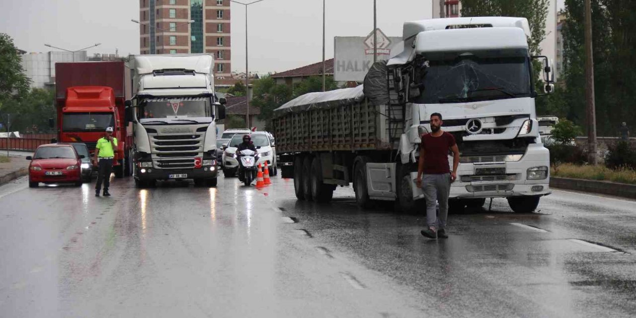 Eskişehir’de Sağanak Yağışta Aynı Anda Üç Kaza