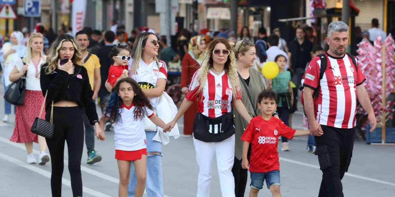 Kupa Kutlamasına Sivasspor Tarafından Yoğun İlgi