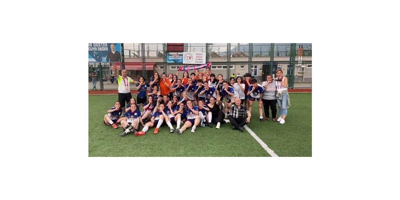 Düzce Kadın Futbol Takımı 2. Lig’e Yükseldi