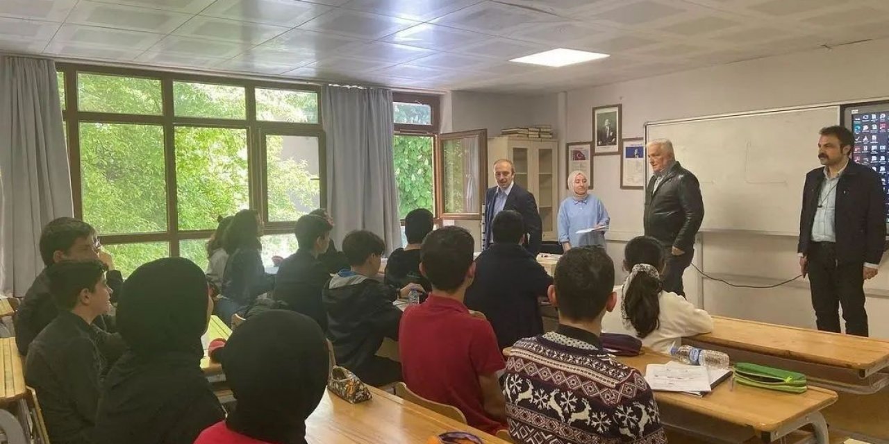 Vali Epcim’den Lgs Öncesi Öğrencilere Ziyaret