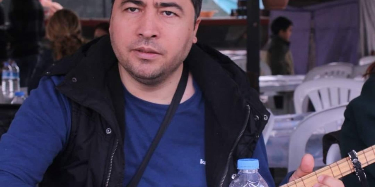 Müzik Öğretmeni Evinde Ölü Bulundu